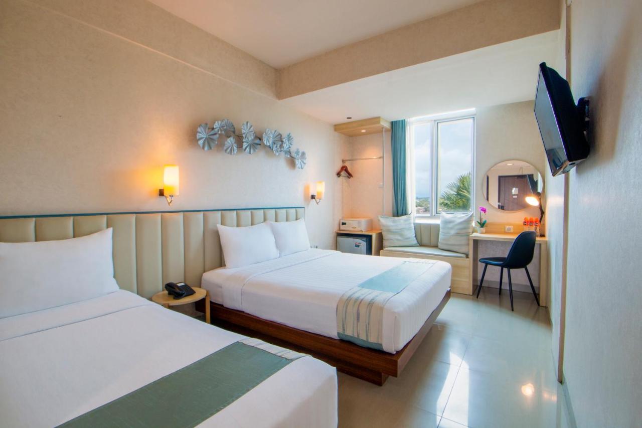 Solaris Hotel Malang Exteriör bild