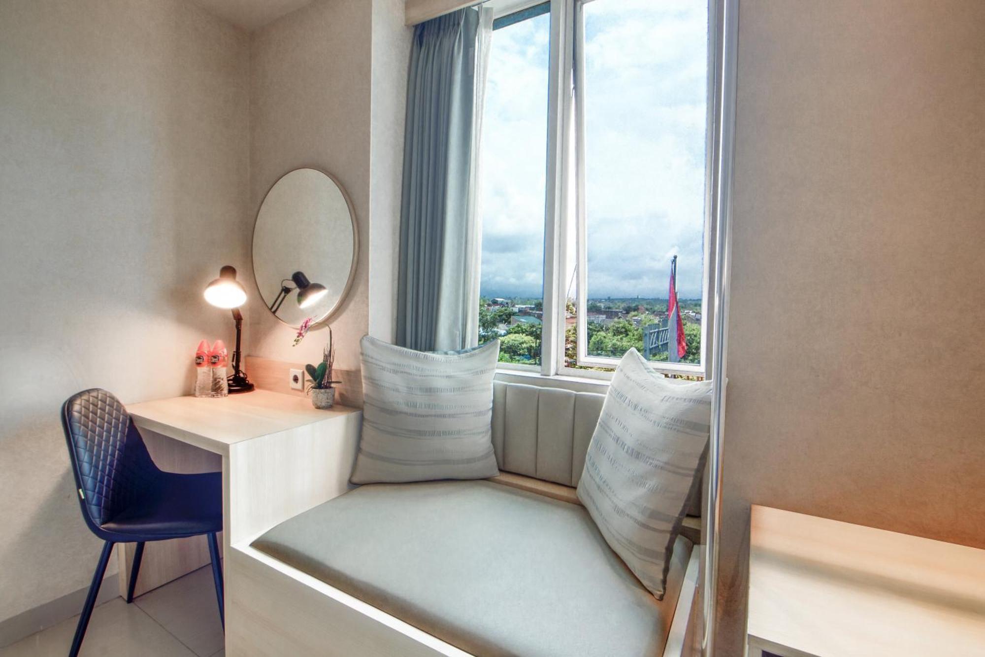 Solaris Hotel Malang Exteriör bild